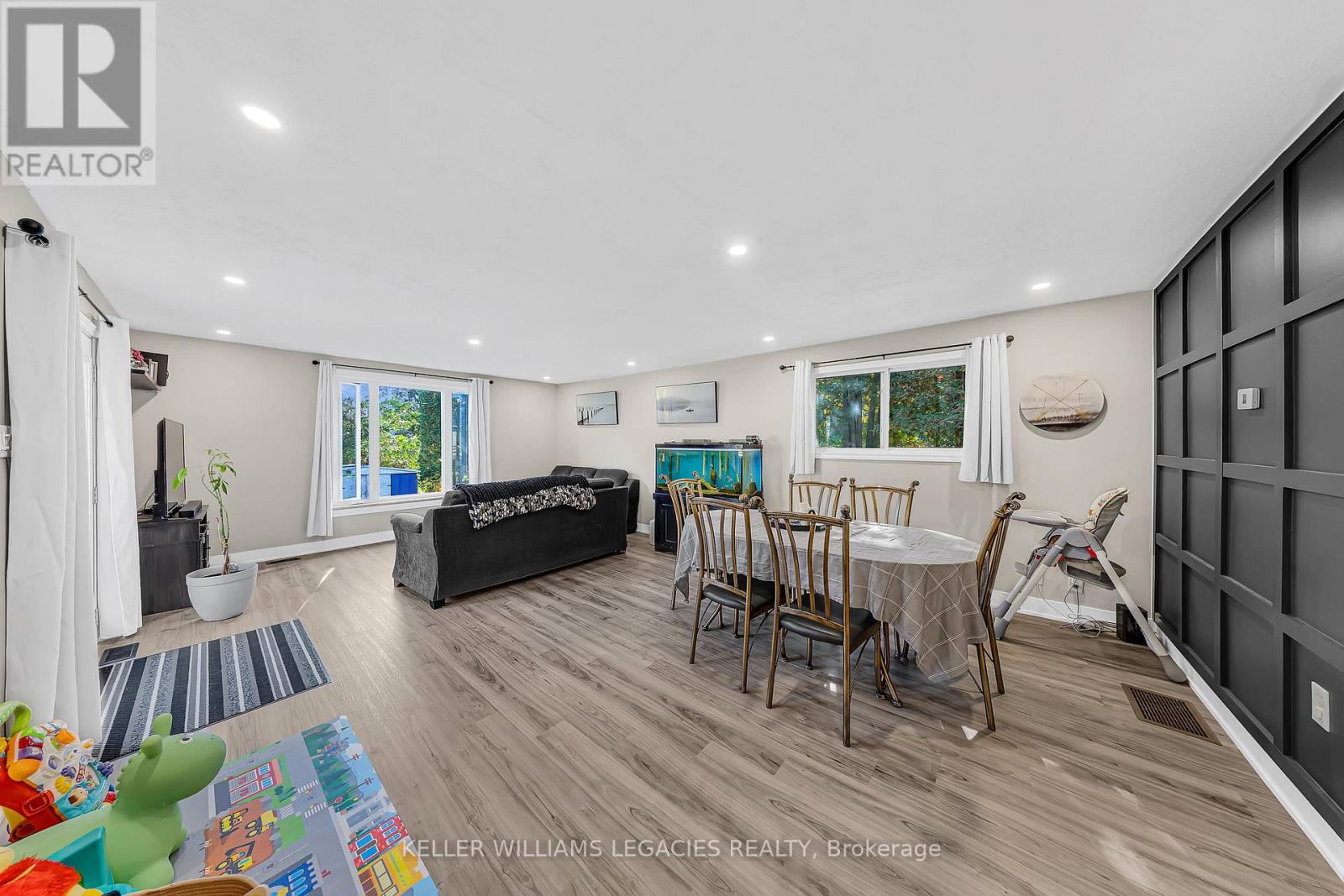 74 Cowans Crescent, Kawartha Lakes (Emily), Ontario  K0L 2W0 - Photo 8 - X12455182