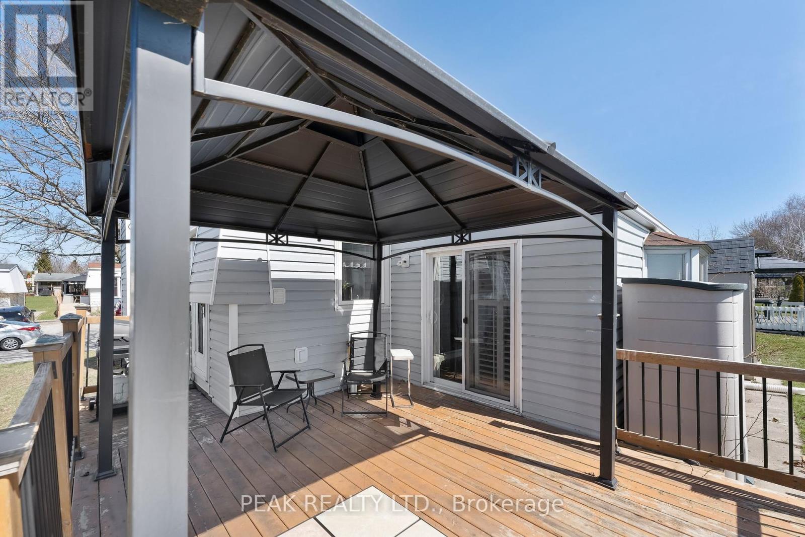 71 Bluffs Road, Clarington (Newcastle), Ontario  L1B 1A6 - Photo 38 - E12455324