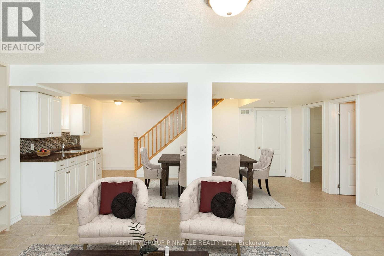 103 Cook Street, Kawartha Lakes (Lindsay), Ontario  K9V 0K8 - Photo 32 - X12455266