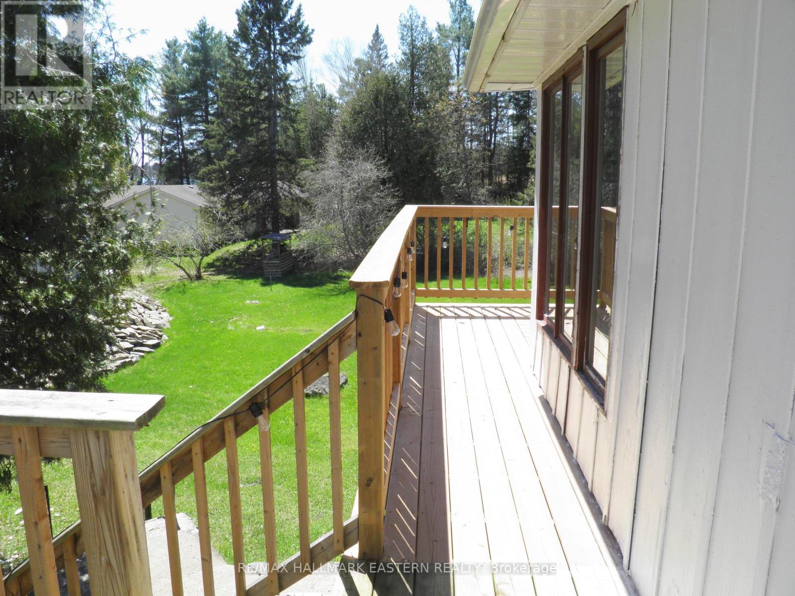 106 Lakeview Crescent, North Kawartha, Ontario  K0L 1A0 - Photo 14 - X12455318