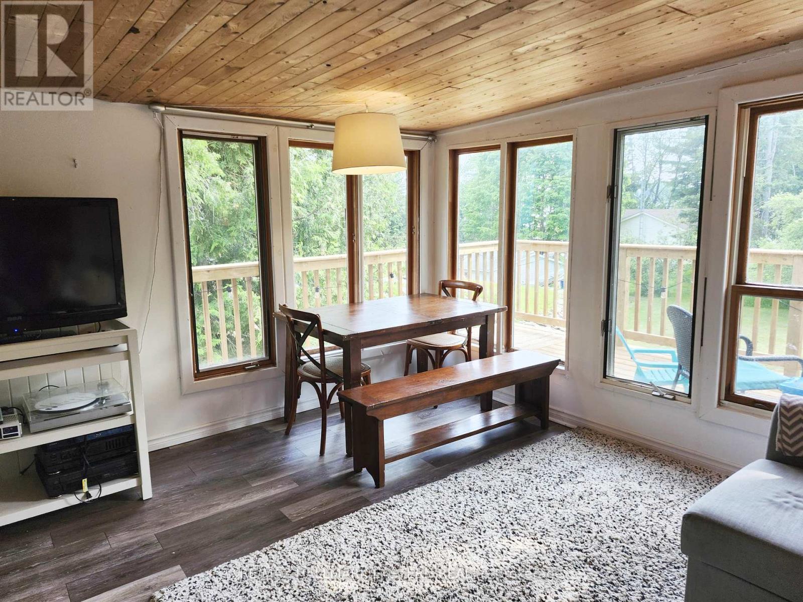 106 Lakeview Crescent, North Kawartha, Ontario  K0L 1A0 - Photo 2 - X12455318