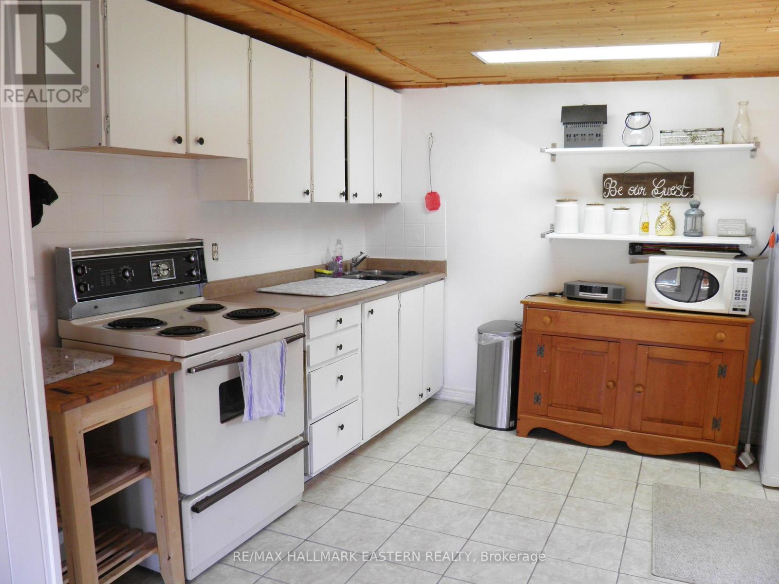 106 Lakeview Crescent, North Kawartha, Ontario  K0L 1A0 - Photo 5 - X12455318