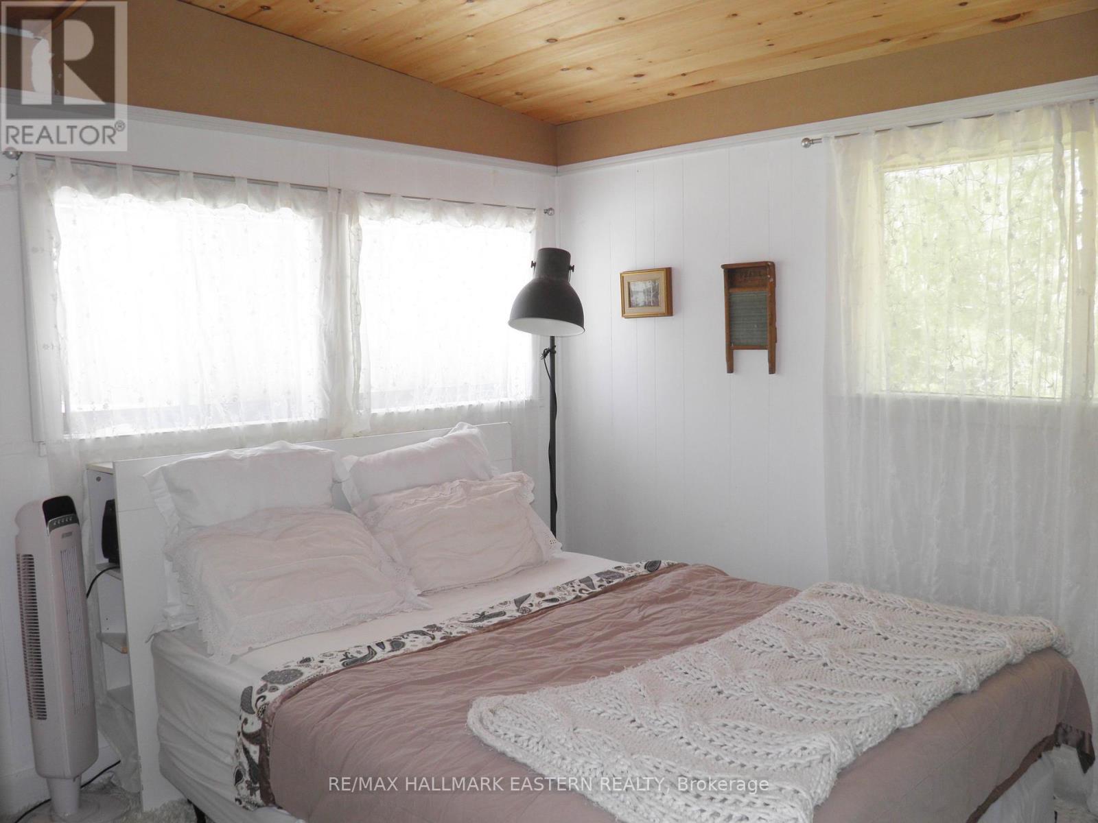 106 Lakeview Crescent, North Kawartha, Ontario  K0L 1A0 - Photo 8 - X12455318