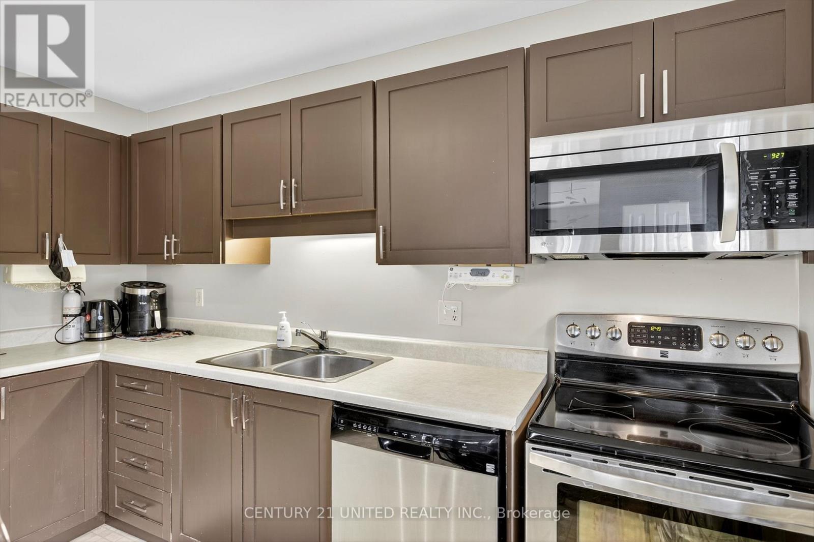 303 - 2020 Mapleridge Drive, Peterborough (Monaghan Ward 2), Ontario  K9K 1W2 - Photo 11 - X12456022