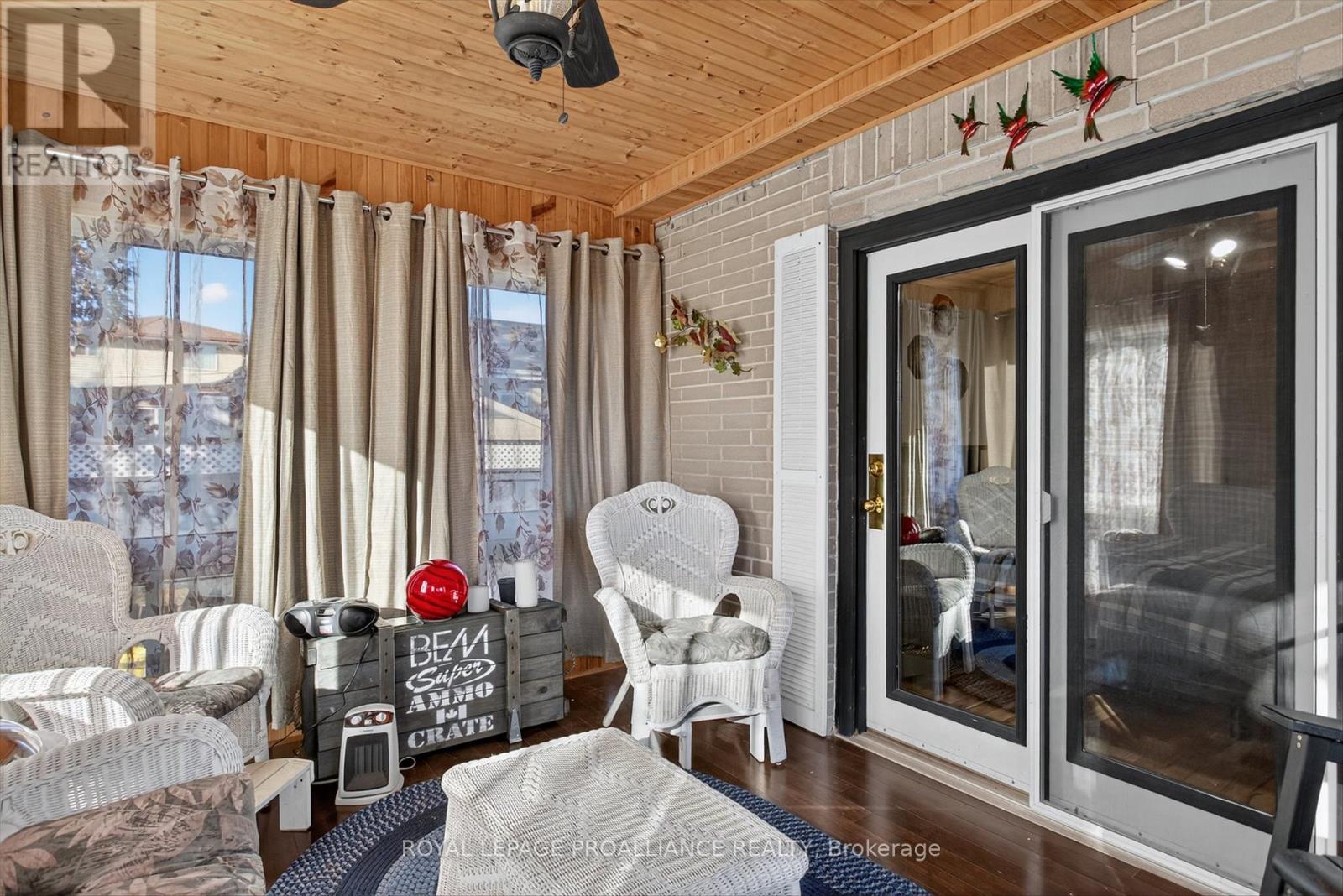 841 St. Marys Street, Peterborough (Otonabee Ward 1), Ontario  K9J 4H4 - Photo 21 - X12456214