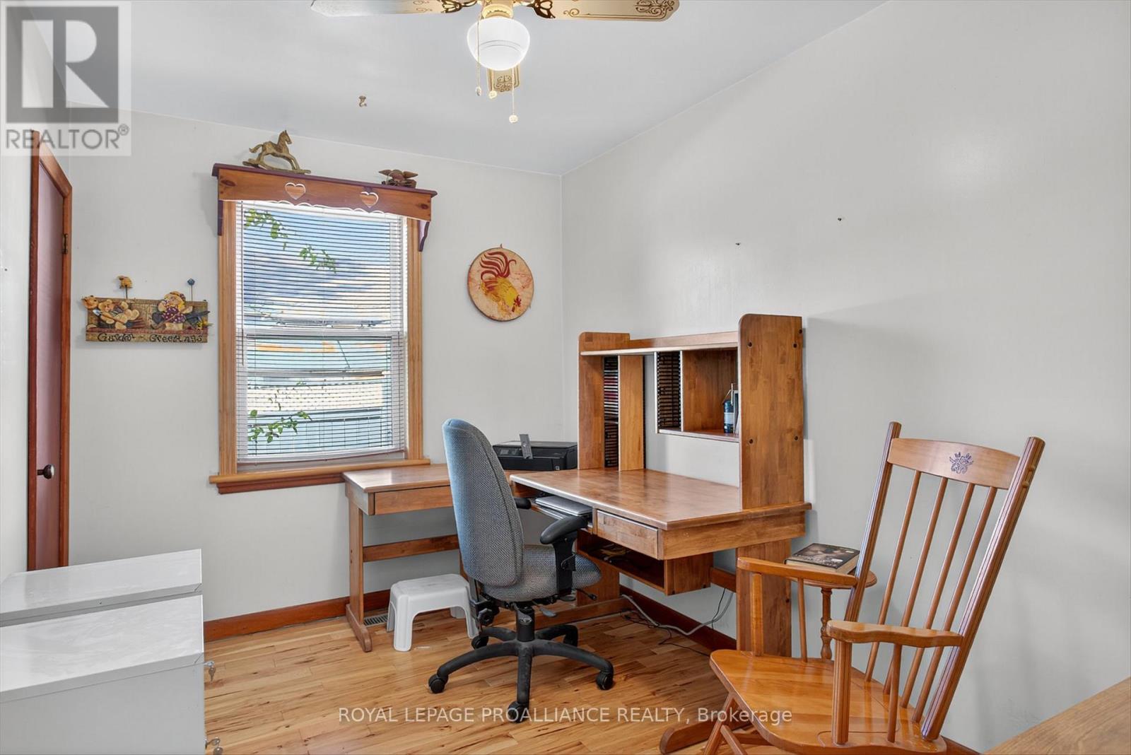 841 St. Marys Street, Peterborough (Otonabee Ward 1), Ontario  K9J 4H4 - Photo 24 - X12456214