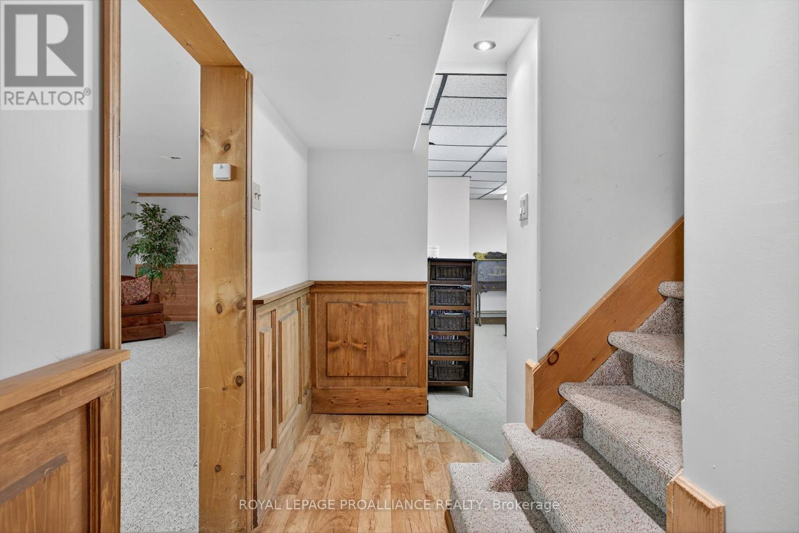 841 St. Marys Street, Peterborough (Otonabee Ward 1), Ontario  K9J 4H4 - Photo 26 - X12456214