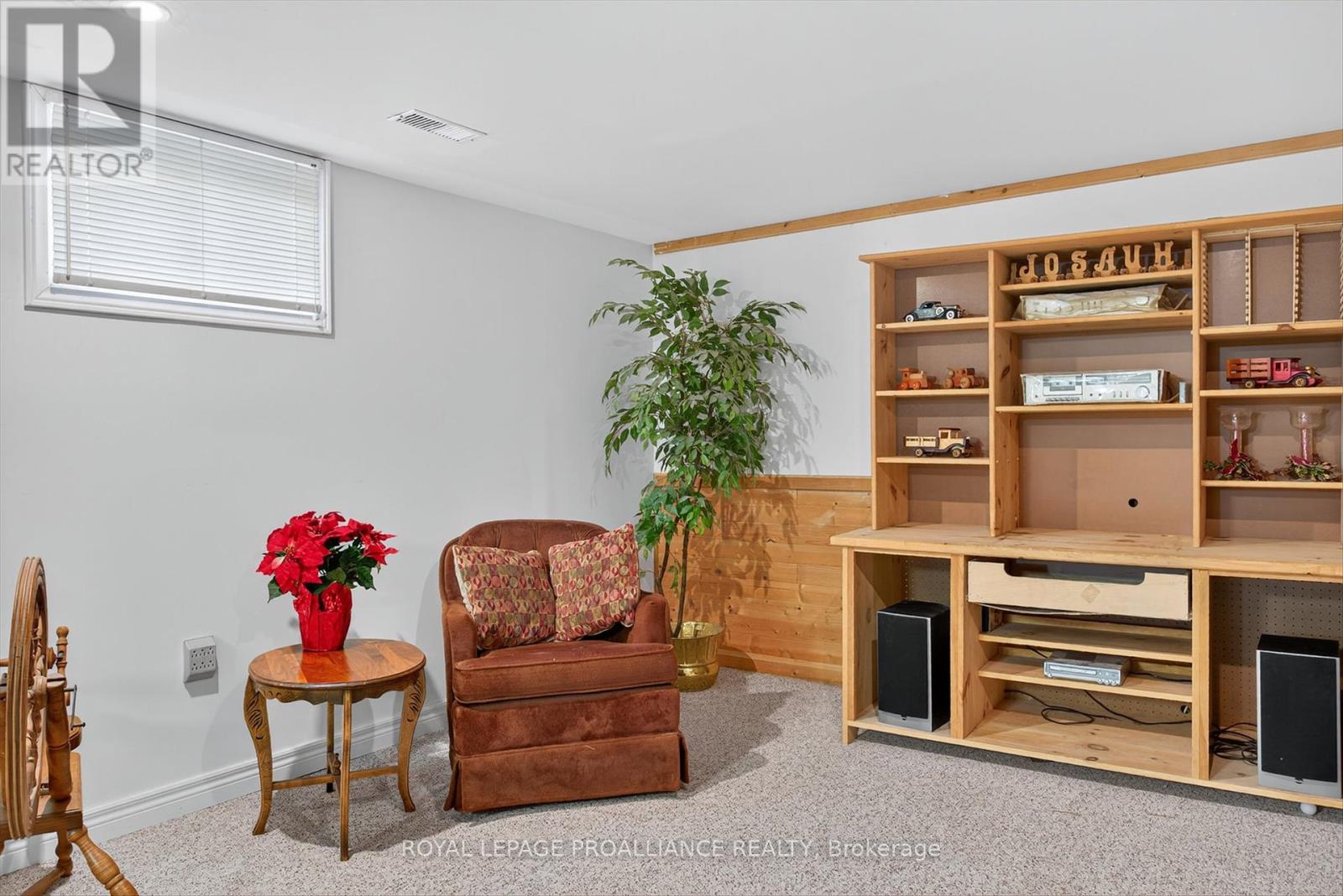 841 St. Marys Street, Peterborough (Otonabee Ward 1), Ontario  K9J 4H4 - Photo 30 - X12456214