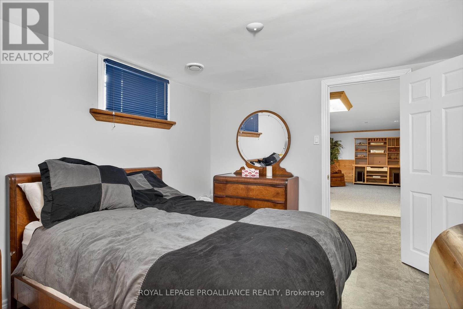 841 St. Marys Street, Peterborough (Otonabee Ward 1), Ontario  K9J 4H4 - Photo 33 - X12456214