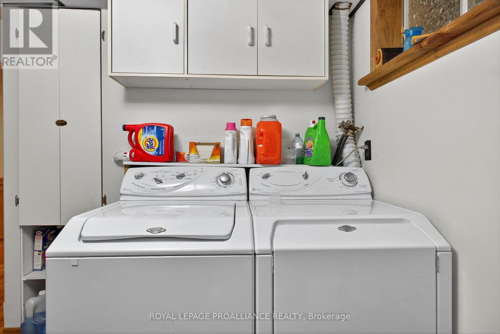 841 St. Marys Street, Peterborough (Otonabee Ward 1), Ontario  K9J 4H4 - Photo 37 - X12456214