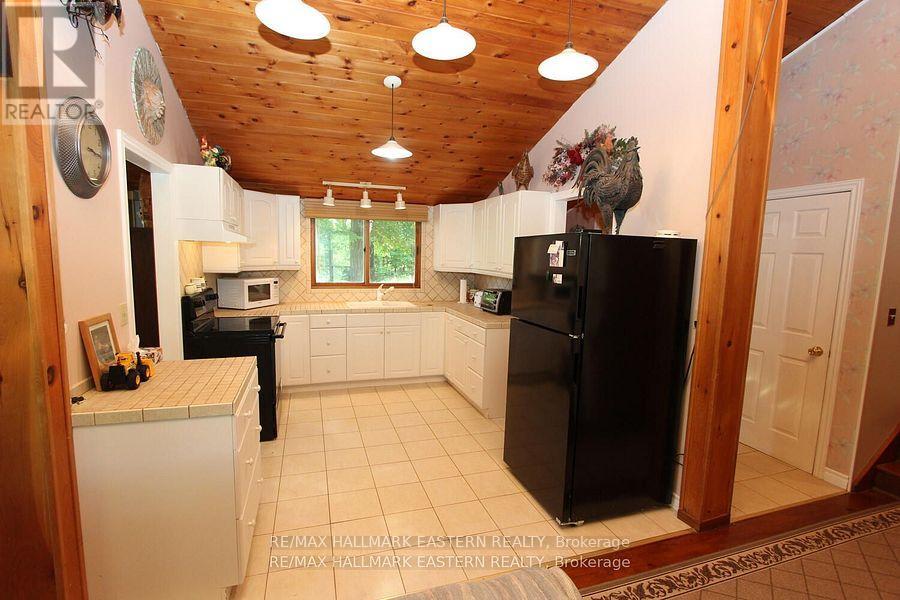 240 Cole Road, Havelock-Belmont-Methuen (Belmont-Methuen), Ontario  K0L 1Z0 - Photo 5 - X12456379