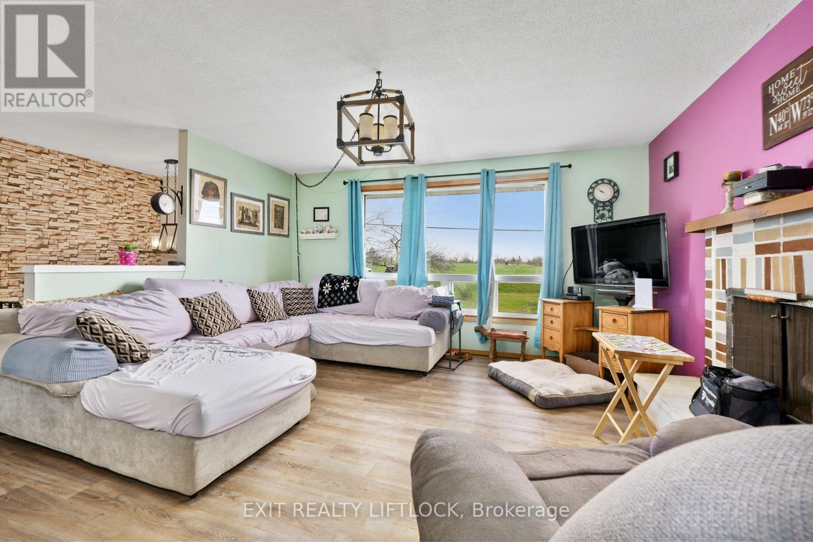 1688 Tara Road, Selwyn, Ontario  K0L 1T0 - Photo 11 - X12456464