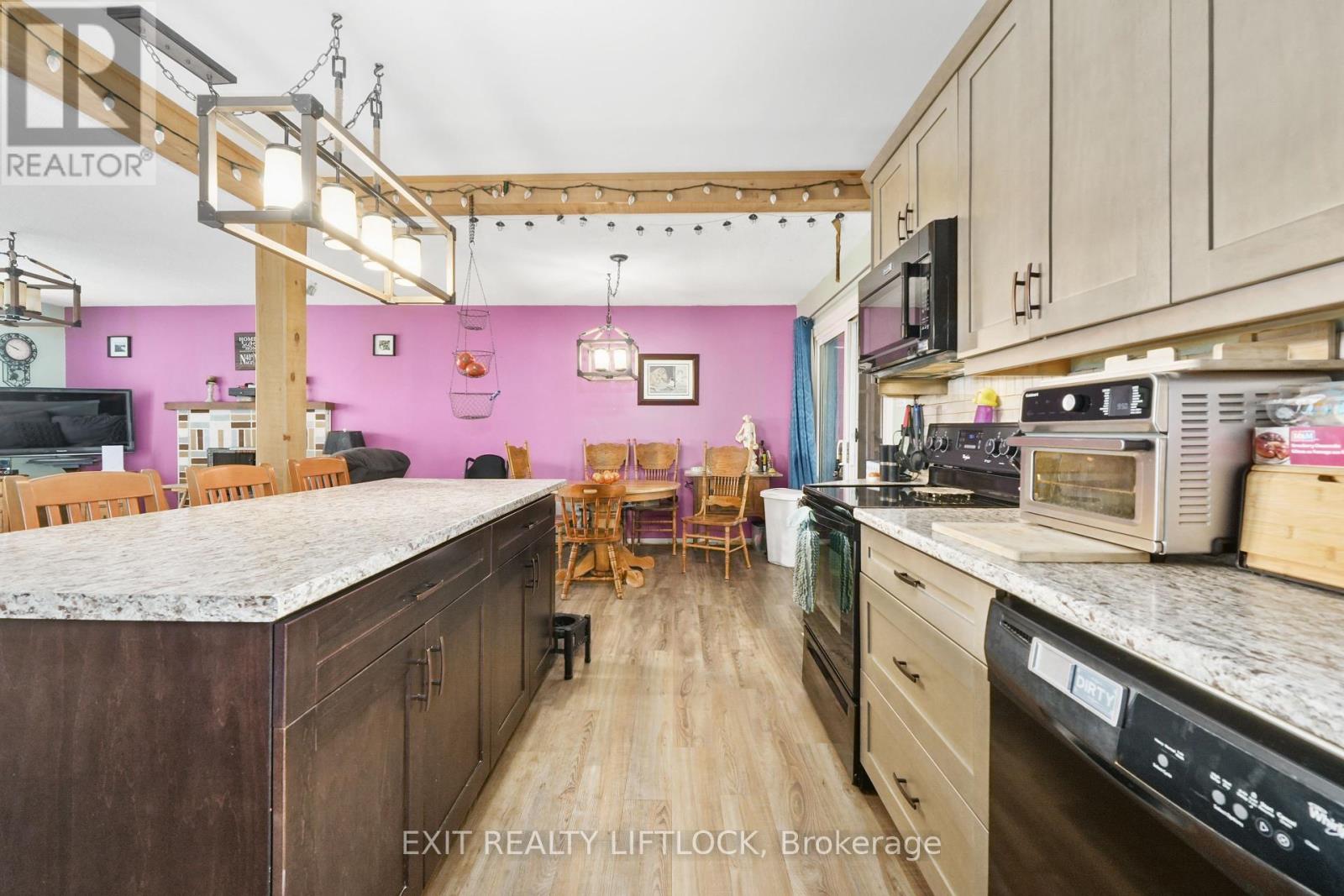 1688 Tara Road, Selwyn, Ontario  K0L 1T0 - Photo 8 - X12456464