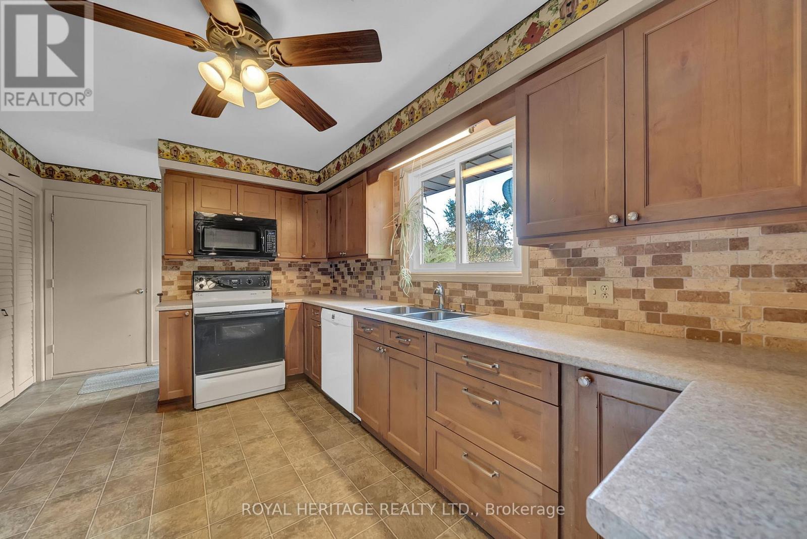 2501 Ganaraska Road, Port Hope, Ontario  L0A 1B0 - Photo 18 - X12456496