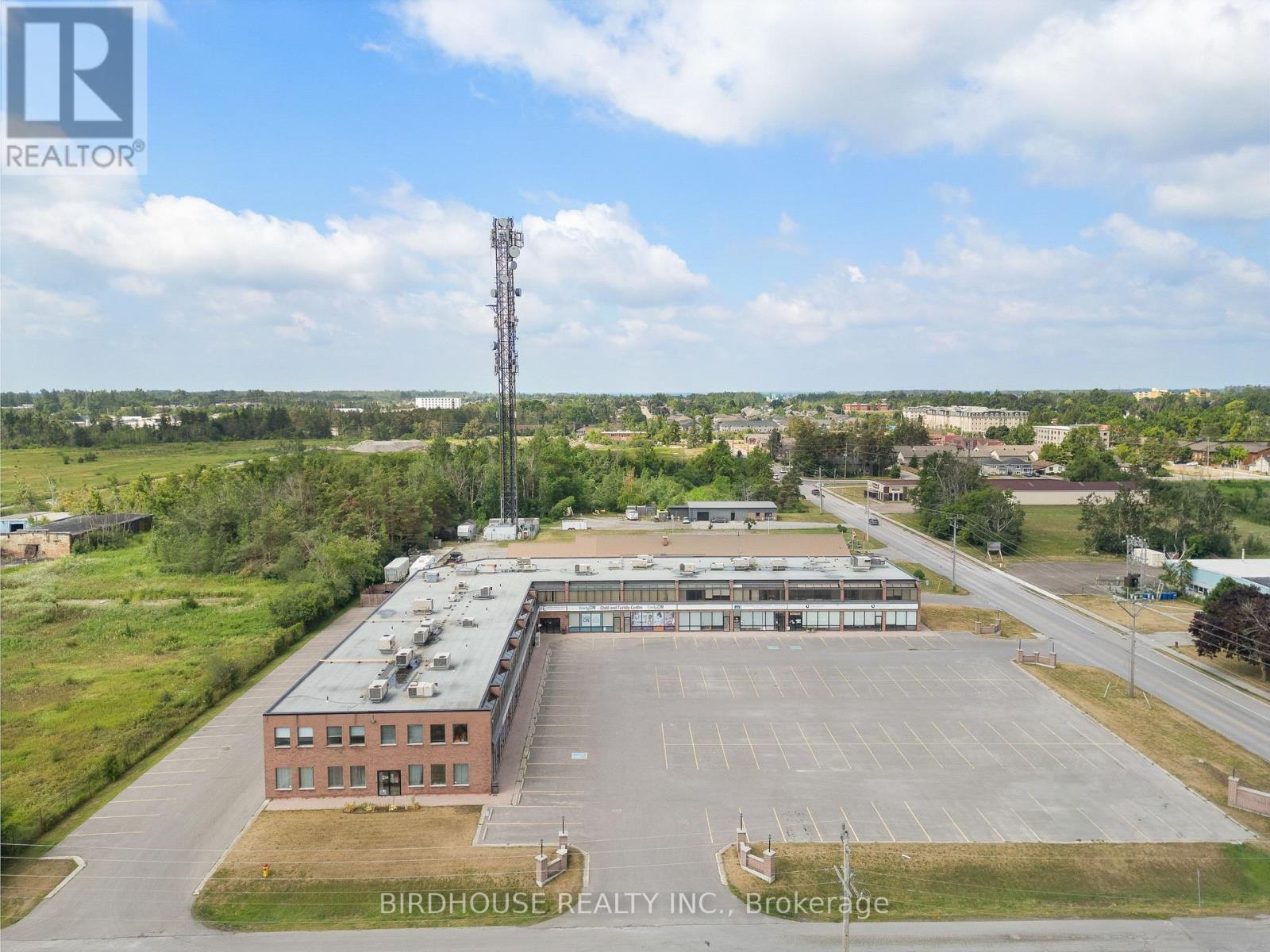 210 - 55 Mary Street W, Kawartha Lakes (Lindsay), Ontario  K9V 2N6 - Photo 7 - X12456557