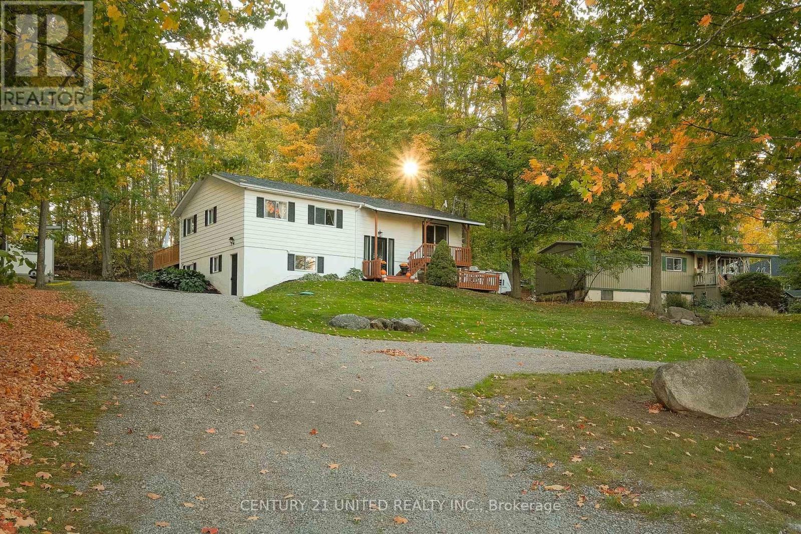 1274 Young's Cove Road, Selwyn, Ontario  K0L 1T0 - Photo 1 - X12456573