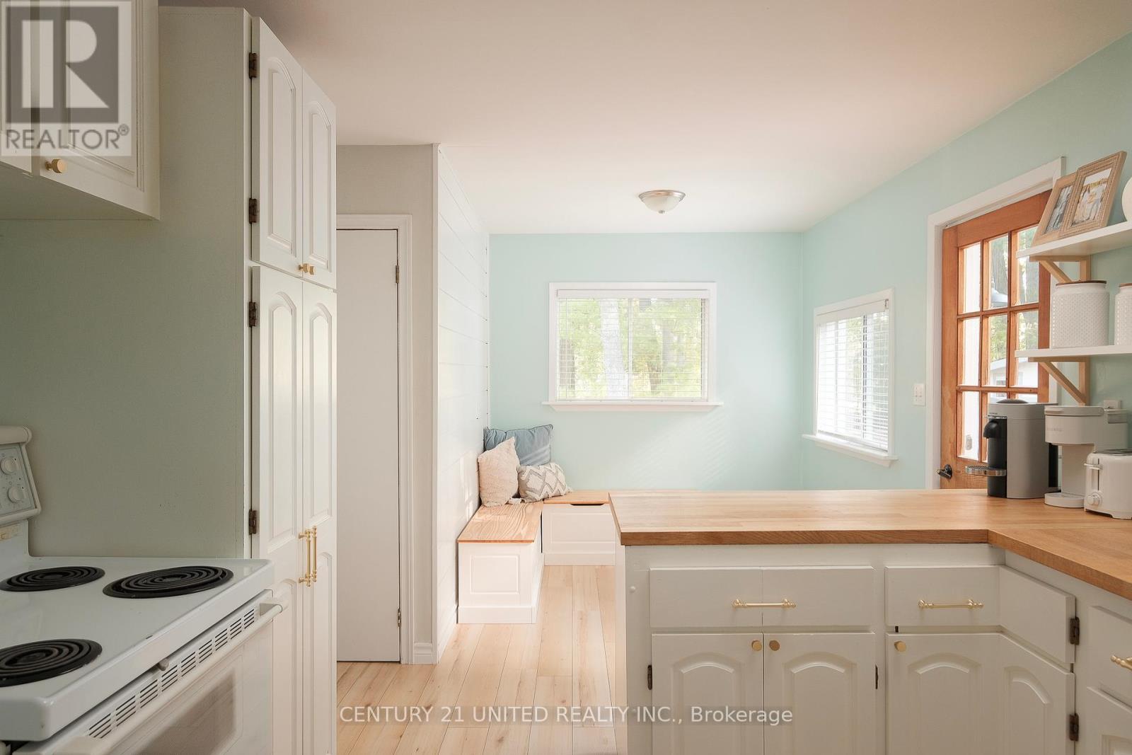 1274 Young's Cove Road, Selwyn, Ontario  K0L 1T0 - Photo 5 - X12456573