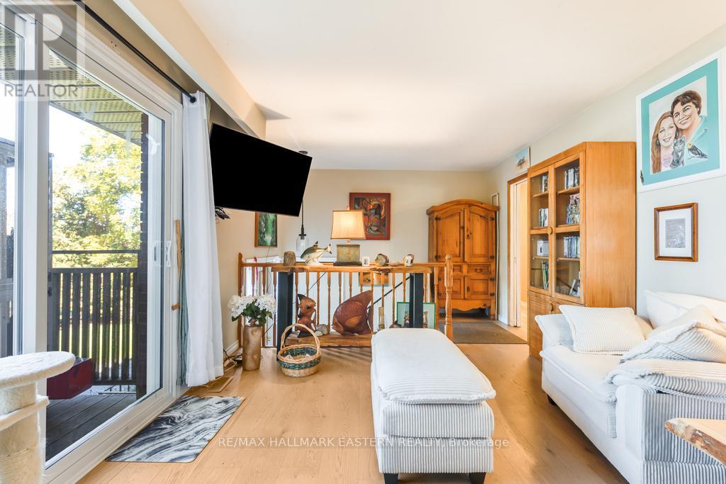 1013 Nicholl's Boulevard, Selwyn, Ontario  K0L 1H0 - Photo 11 - X12457024