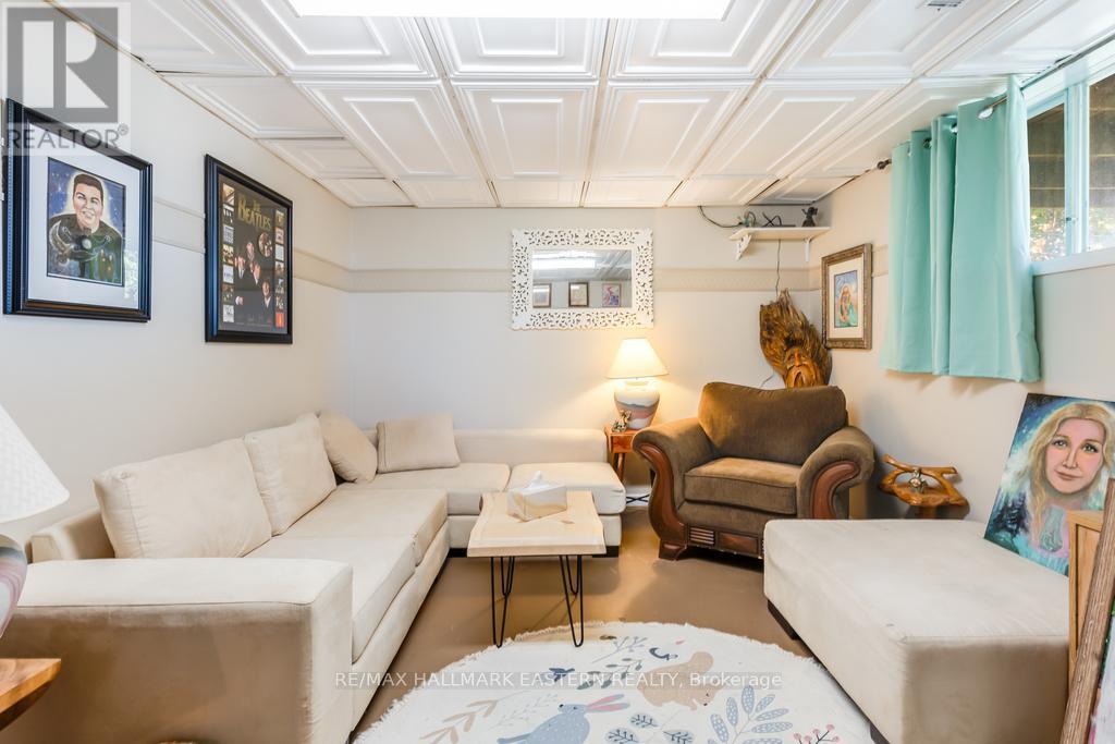 1013 Nicholl's Boulevard, Selwyn, Ontario  K0L 1H0 - Photo 33 - X12457024