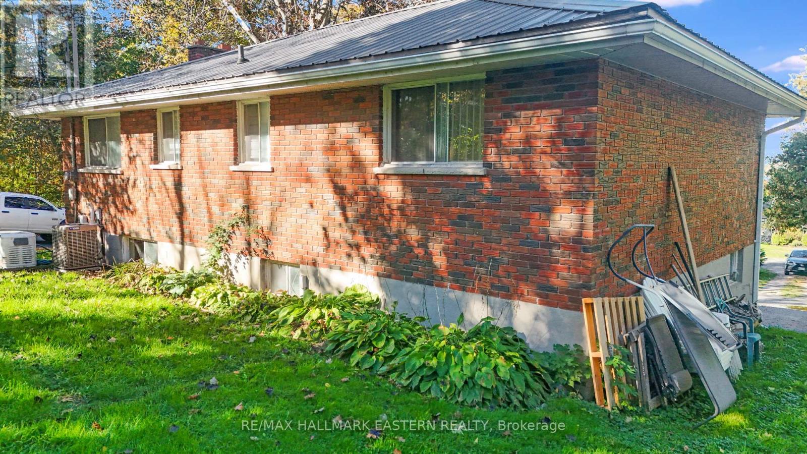 1013 Nicholl's Boulevard, Selwyn, Ontario  K0L 1H0 - Photo 47 - X12457024