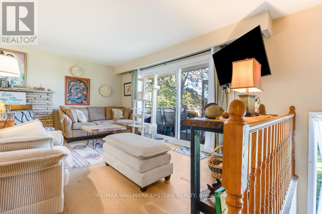 1013 Nicholl's Boulevard, Selwyn, Ontario  K0L 1H0 - Photo 5 - X12457024