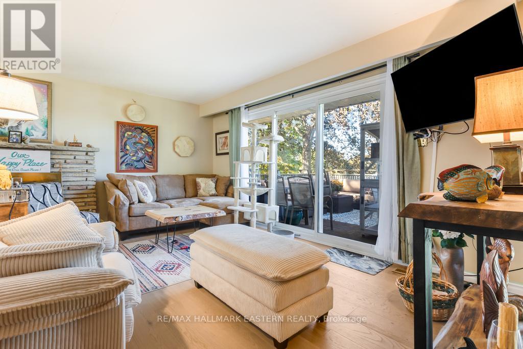 1013 Nicholl's Boulevard, Selwyn, Ontario  K0L 1H0 - Photo 7 - X12457024