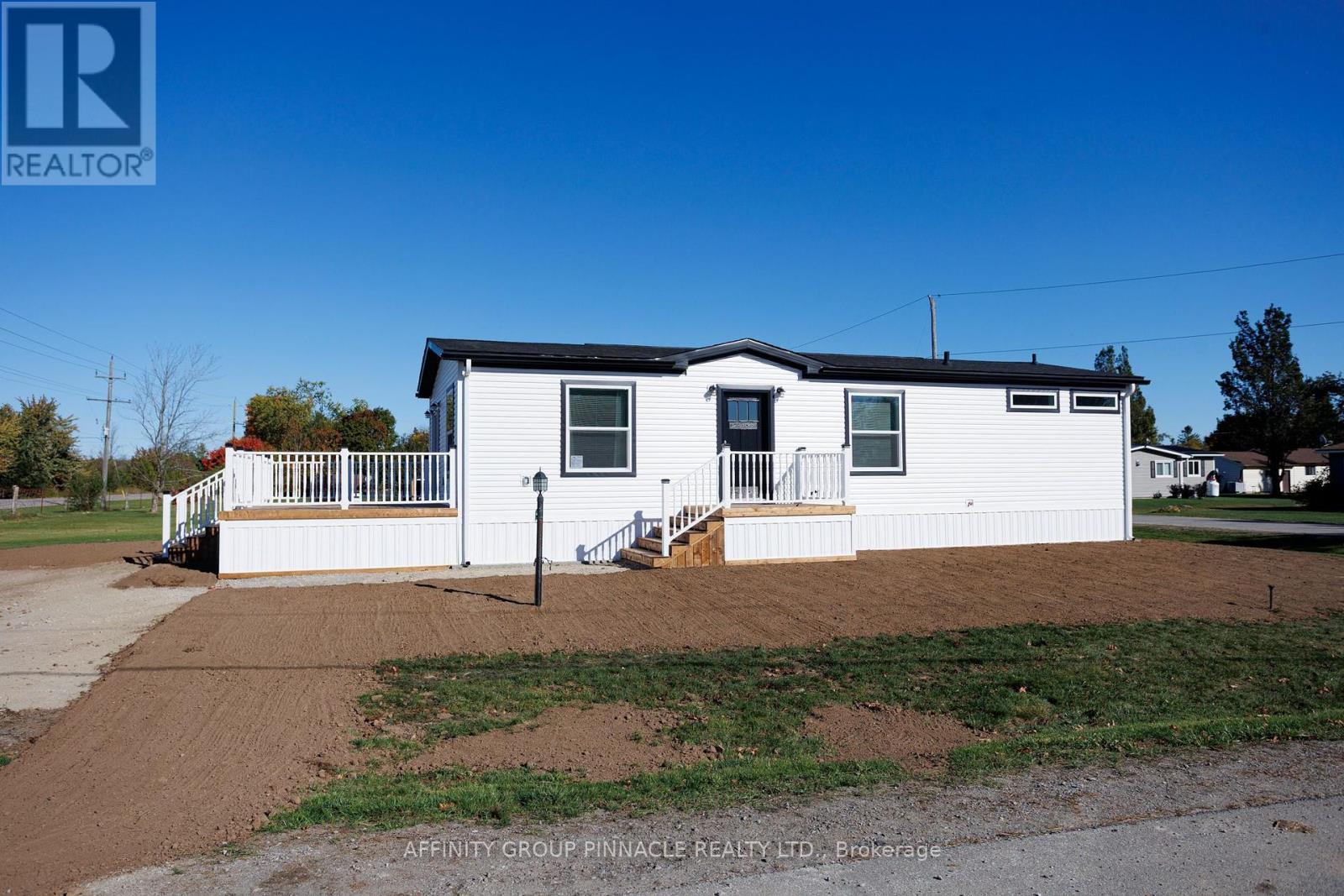 1 Vista Drive, Kawartha Lakes (Lindsay), Ontario  K9V 0H7 - Photo 3 - X12457033