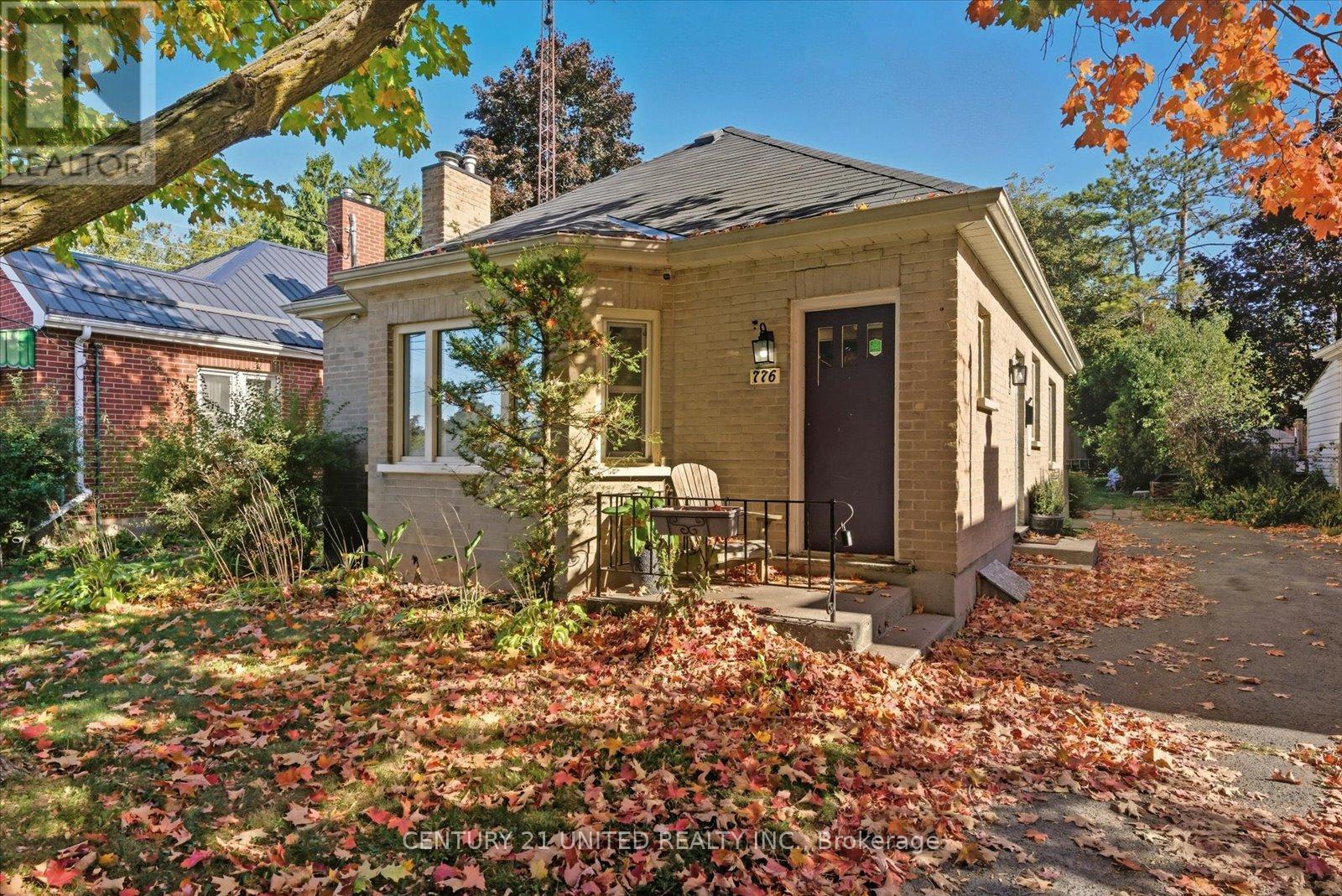 776 Bethune Street, Peterborough (Northcrest Ward 5), Ontario  K9H 4A6 - Photo 1 - X12457322