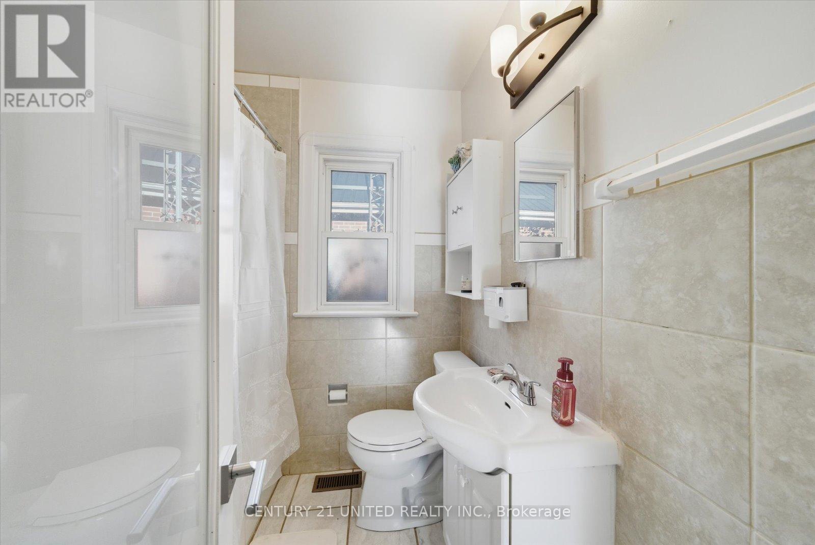 776 Bethune Street, Peterborough (Northcrest Ward 5), Ontario  K9H 4A6 - Photo 21 - X12457322