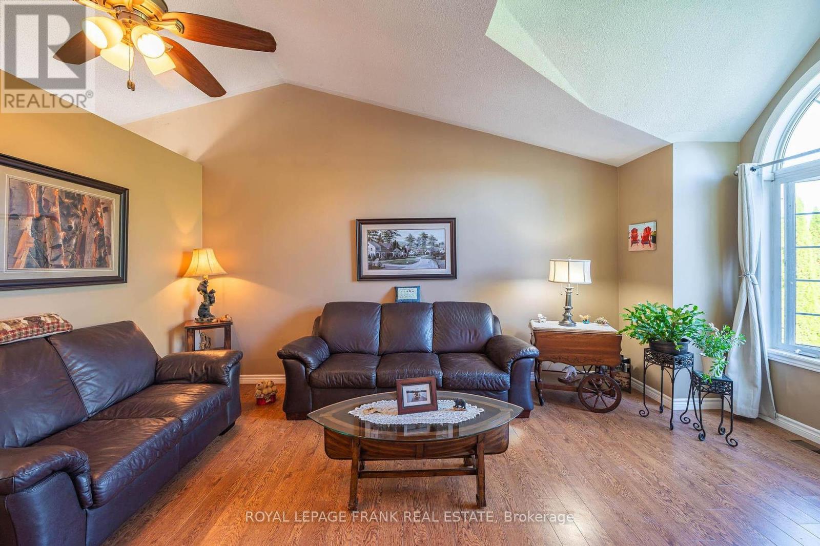 124 Sumcot Drive, Trent Lakes, Ontario  K0L 1J0 - Photo 7 - X12457341