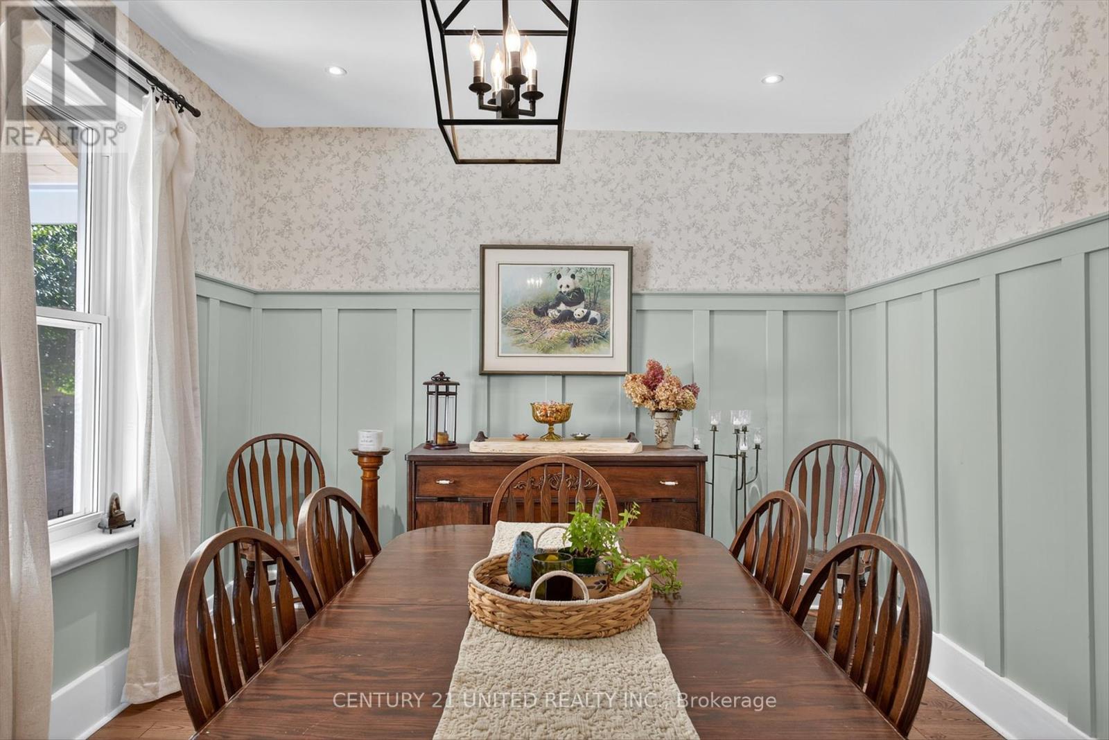 470 Rogers Street, Peterborough (Ashburnham Ward 4), Ontario  K9H 1W9 - Photo 11 - X12457496