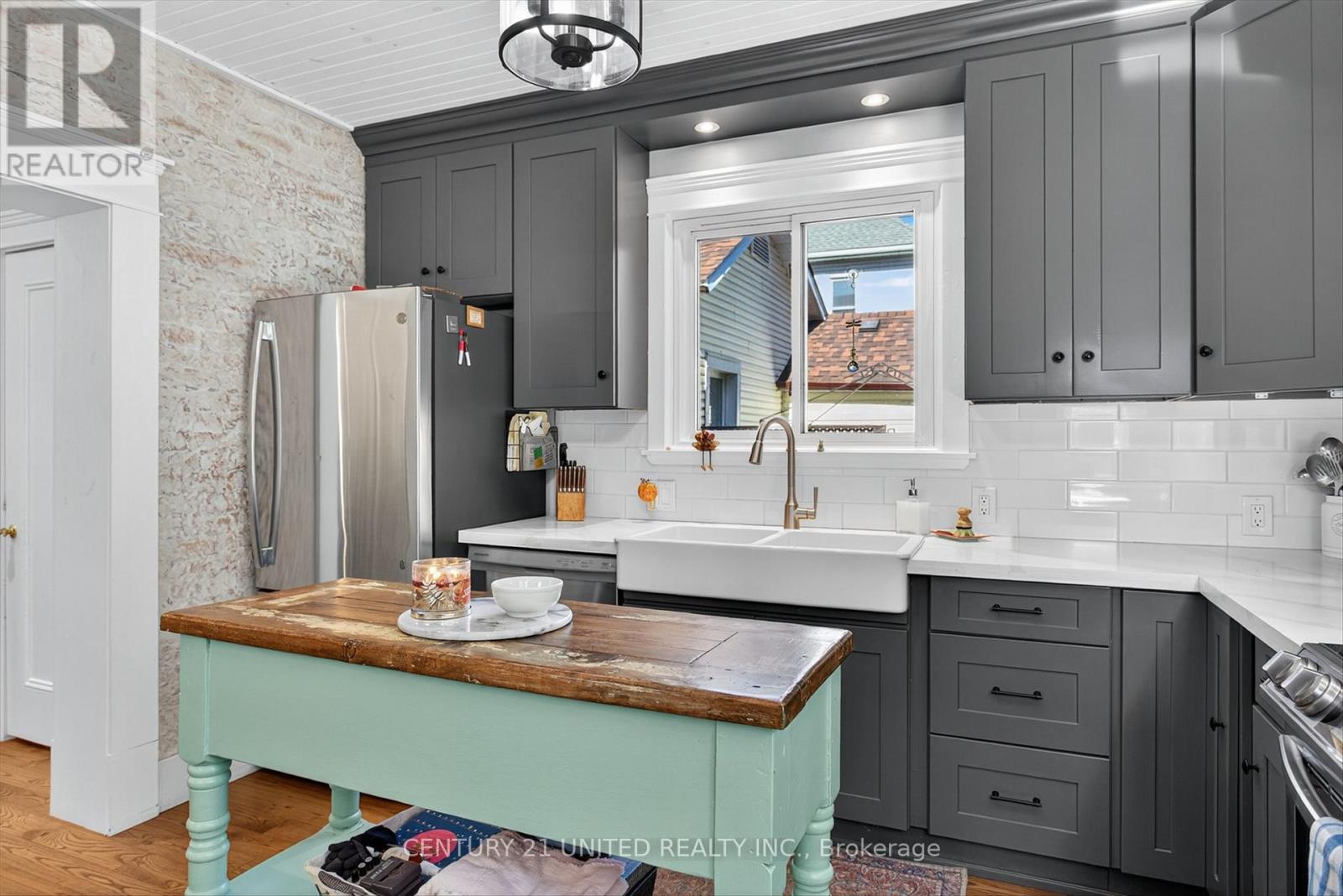 470 Rogers Street, Peterborough (Ashburnham Ward 4), Ontario  K9H 1W9 - Photo 14 - X12457496