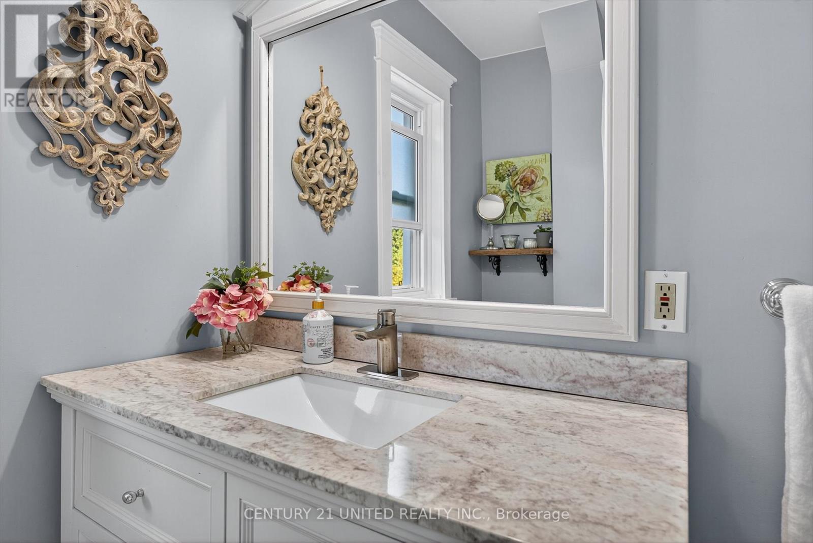 470 Rogers Street, Peterborough (Ashburnham Ward 4), Ontario  K9H 1W9 - Photo 21 - X12457496