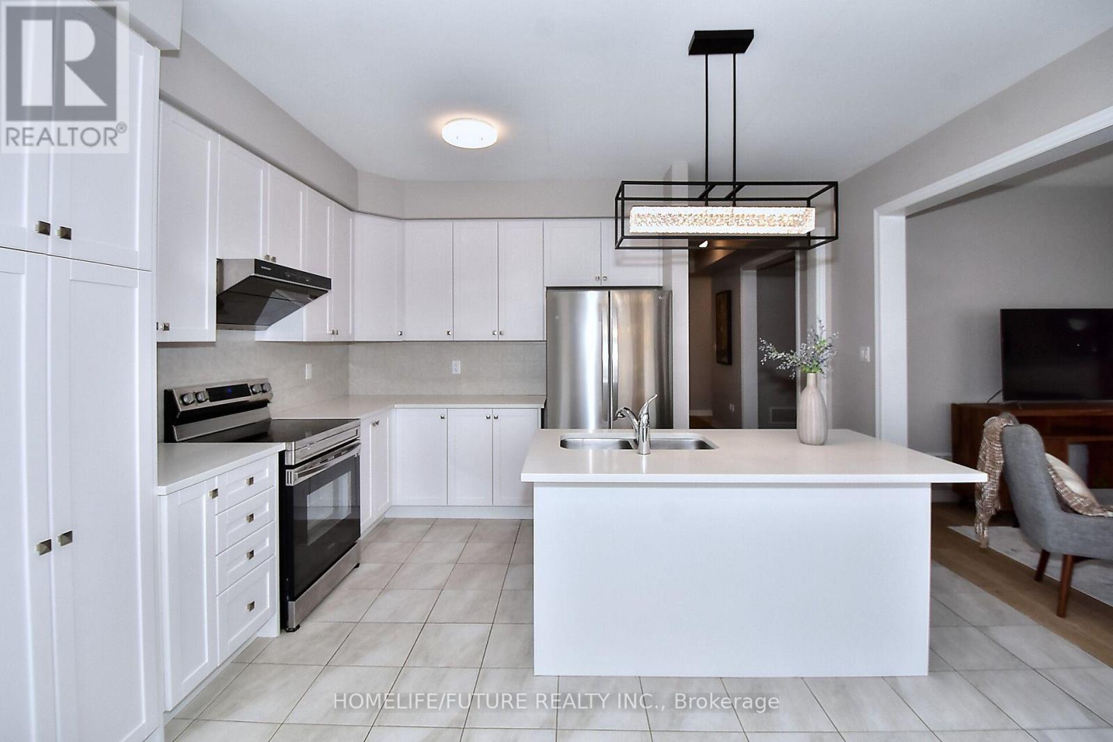 656 Lemay Grove, Peterborough (Monaghan Ward 2), Ontario  K9K 0H8 - Photo 13 - X12457582