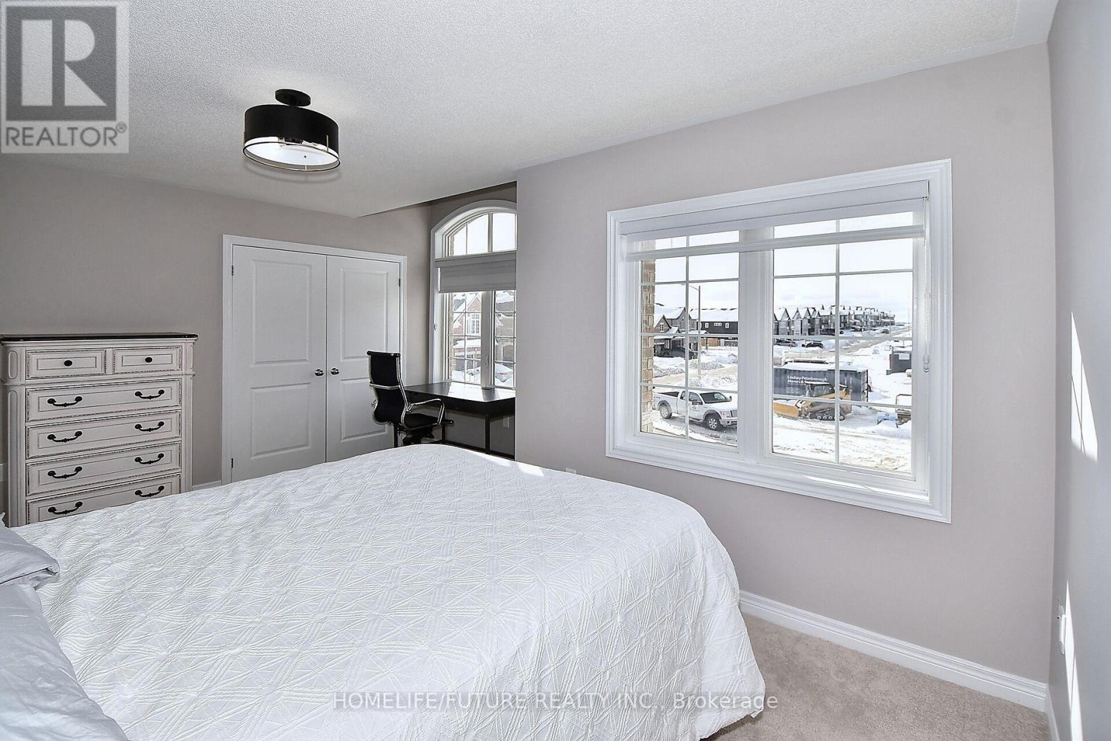 656 Lemay Grove, Peterborough (Monaghan Ward 2), Ontario  K9K 0H8 - Photo 30 - X12457582