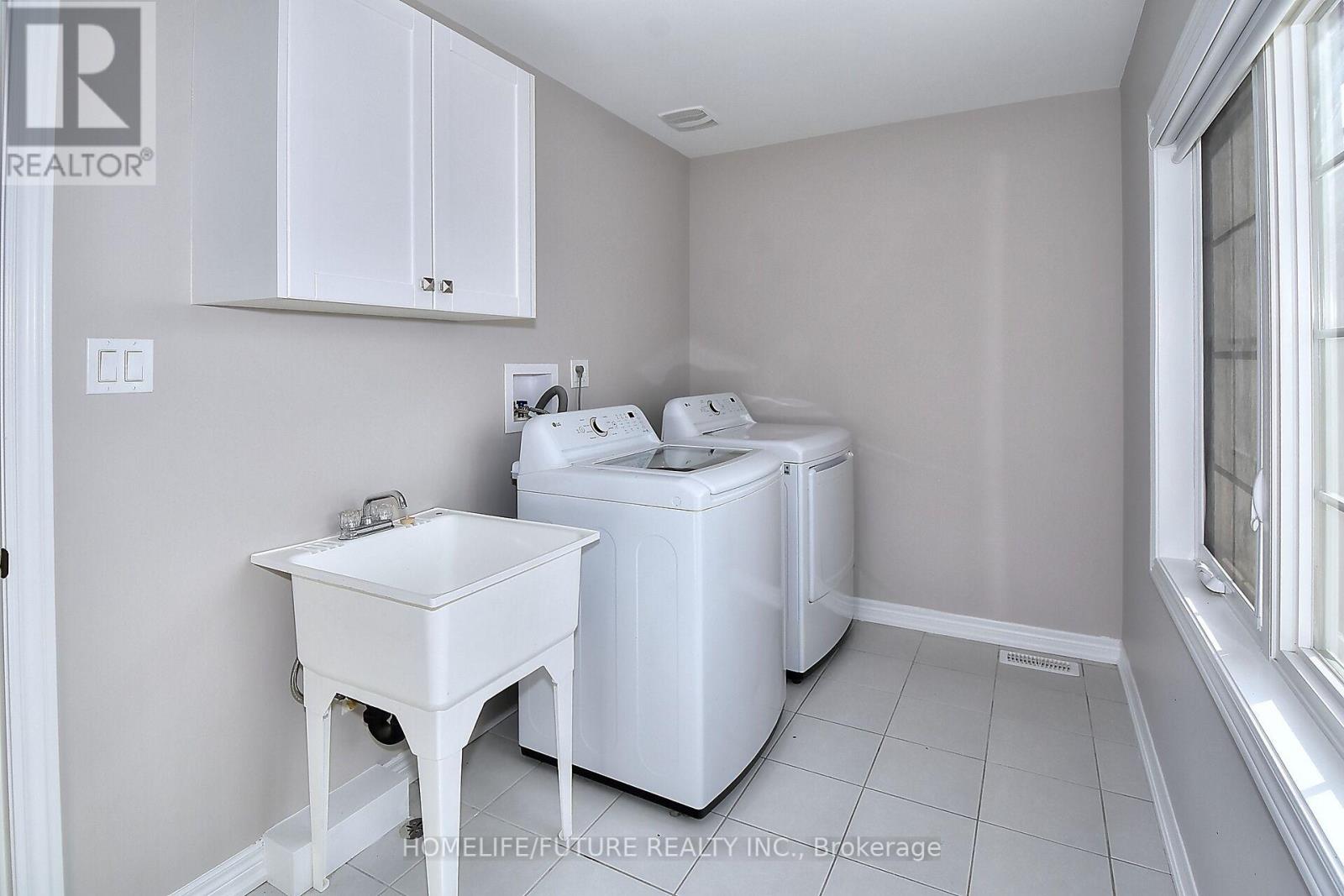 656 Lemay Grove, Peterborough (Monaghan Ward 2), Ontario  K9K 0H8 - Photo 34 - X12457582
