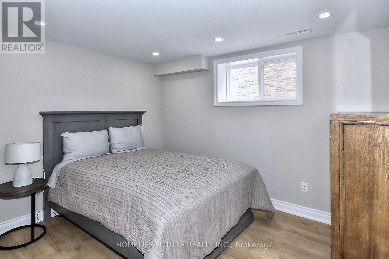 656 Lemay Grove, Peterborough (Monaghan Ward 2), Ontario  K9K 0H8 - Photo 40 - X12457582