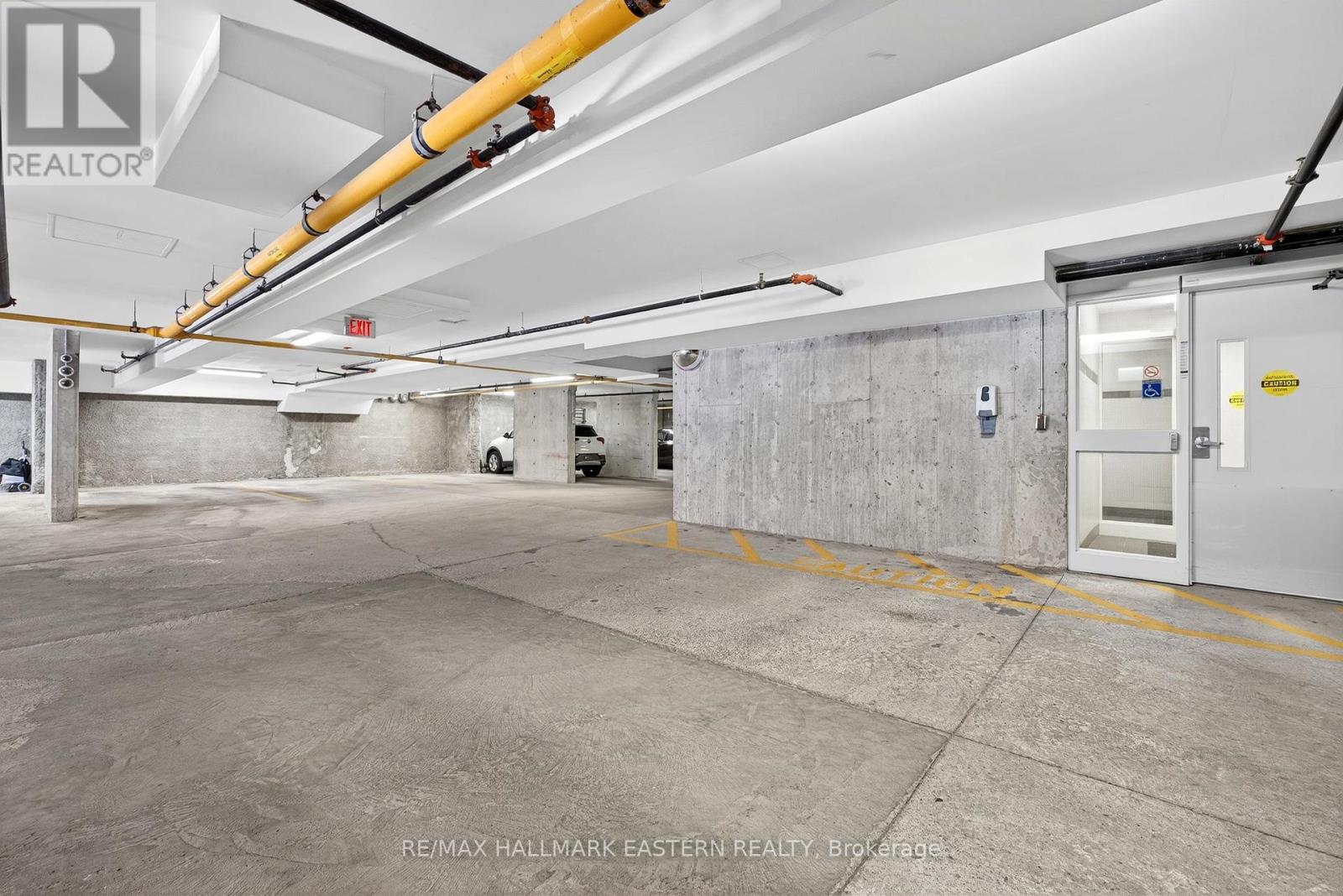 Ph06 - 869 Clonsilla Avenue, Peterborough (Otonabee Ward 1), Ontario  K9J 0B7 - Photo 40 - X12458147