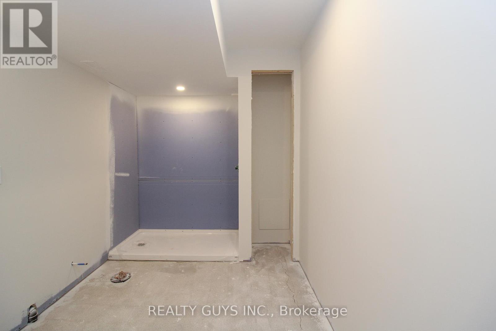 322 Cullen Trail, Peterborough (Northcrest Ward 5), Ontario  K9H 0J9 - Photo 46 - X12458264