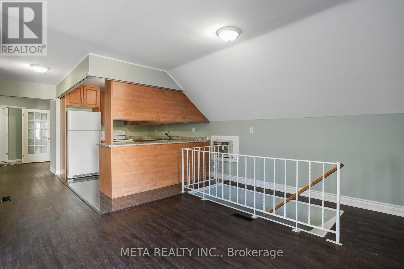 3 Hastings Street N, Bancroft (Bancroft Ward), Ontario  K0L 1C0 - Photo 2 - X12458734