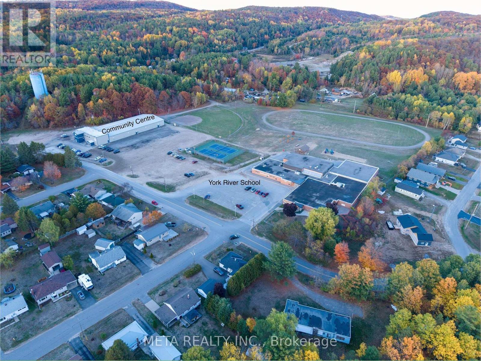 3 Hastings Street N, Bancroft (Bancroft Ward), Ontario  K0L 1C0 - Photo 21 - X12458734