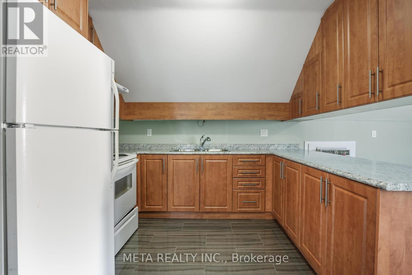 3 Hastings Street N, Bancroft (Bancroft Ward), Ontario  K0L 1C0 - Photo 6 - X12458734