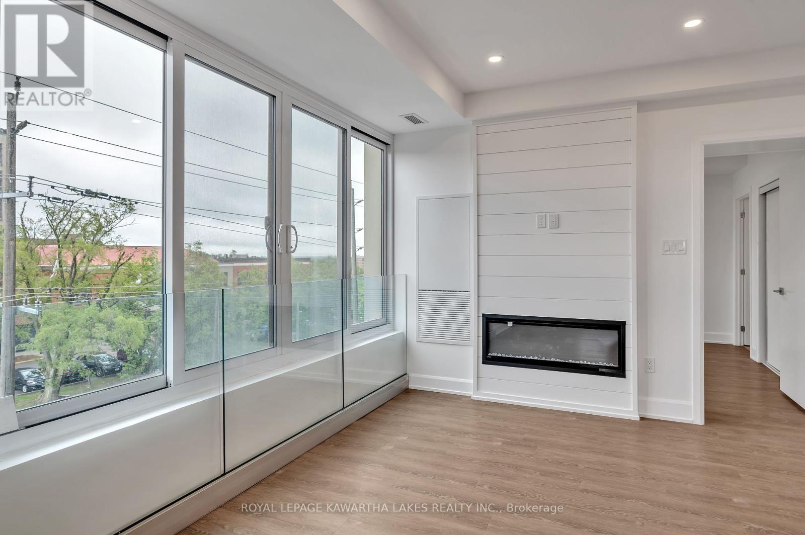 404 - 195 Hunter Street E, Peterborough East (Central), Ontario  K9H 1G9 - Photo 13 - X12458751