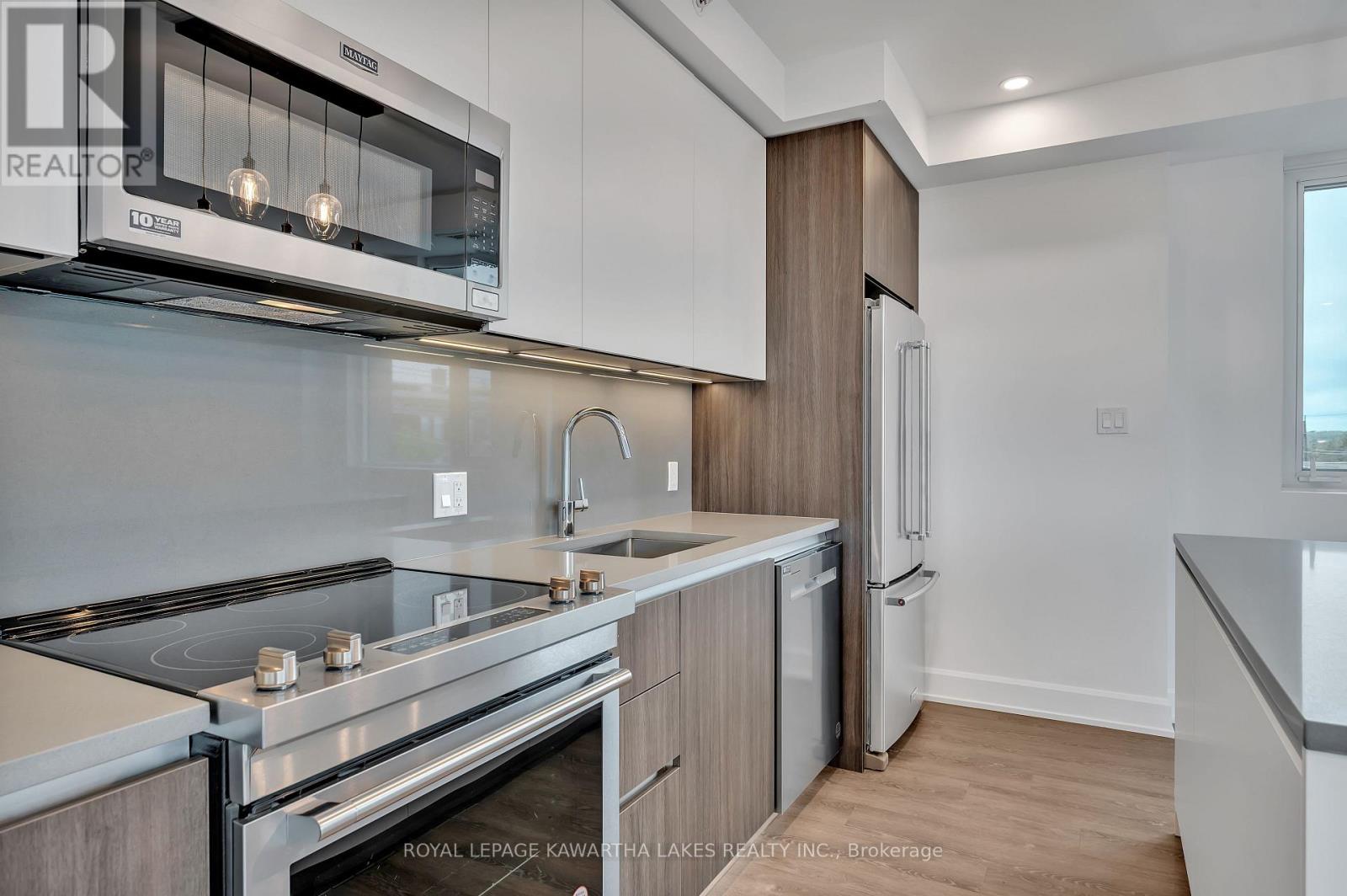 404 - 195 Hunter Street E, Peterborough East (Central), Ontario  K9H 1G9 - Photo 14 - X12458751