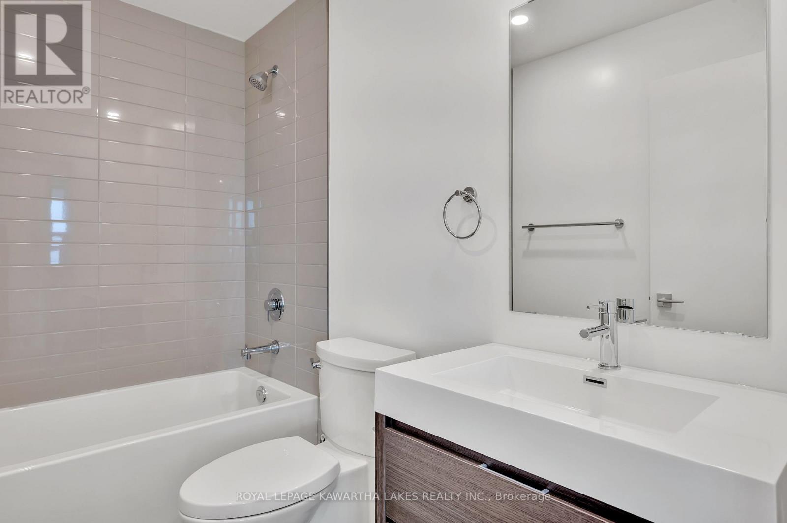 404 - 195 Hunter Street E, Peterborough East (Central), Ontario  K9H 1G9 - Photo 24 - X12458751