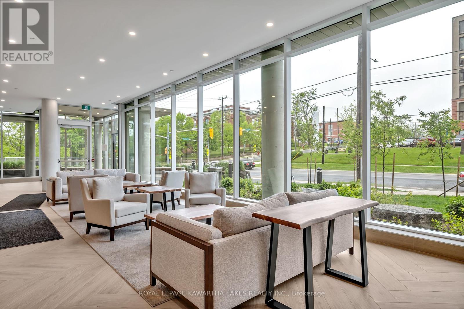 404 - 195 Hunter Street E, Peterborough East (Central), Ontario  K9H 1G9 - Photo 6 - X12458751