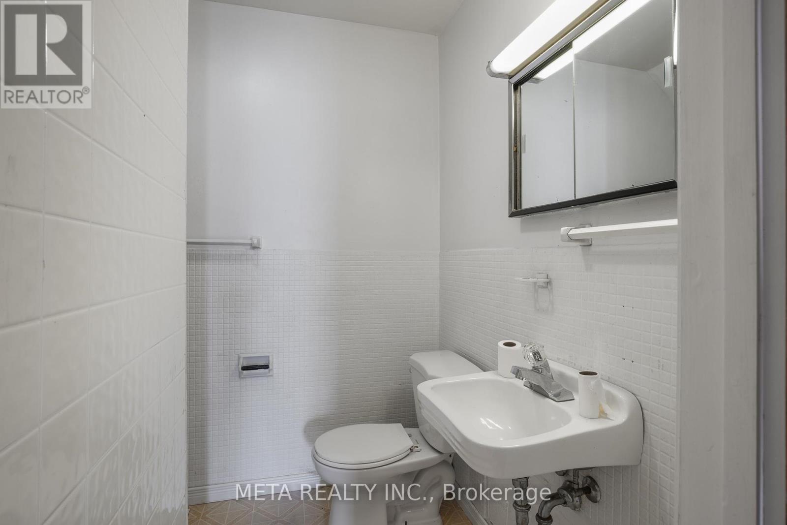3 Hastings Street, Bancroft (Bancroft Ward), Ontario  K0L 1C0 - Photo 5 - X12458744