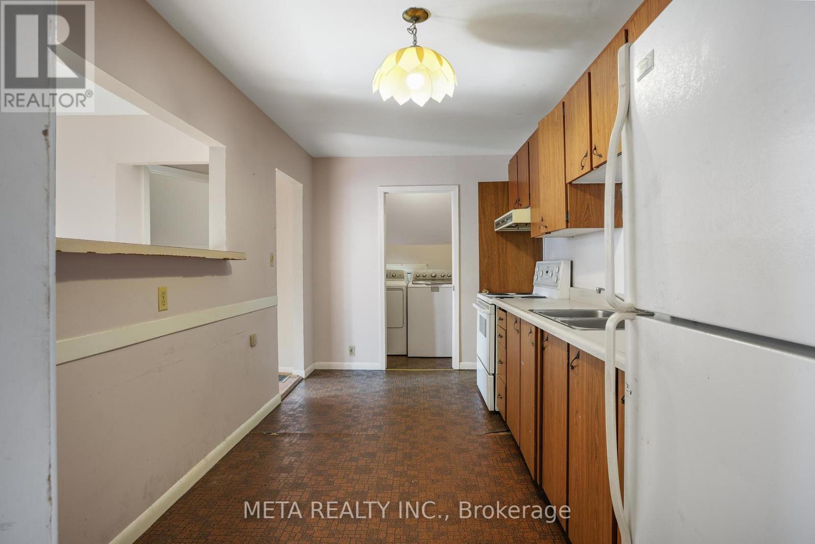 3 Hastings Street, Bancroft (Bancroft Ward), Ontario  K0L 1C0 - Photo 9 - X12458744