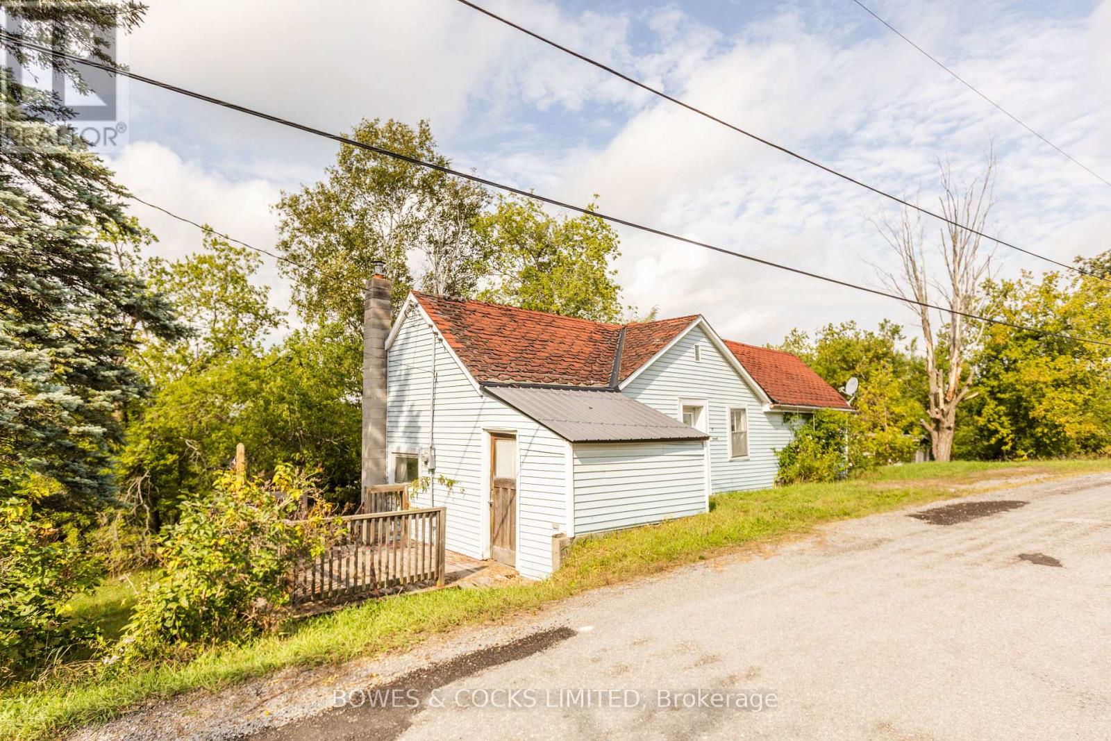 19 Jakeman Street, Kawartha Lakes (Manvers), Ontario  L0A 1A0 - Photo 4 - X12459252