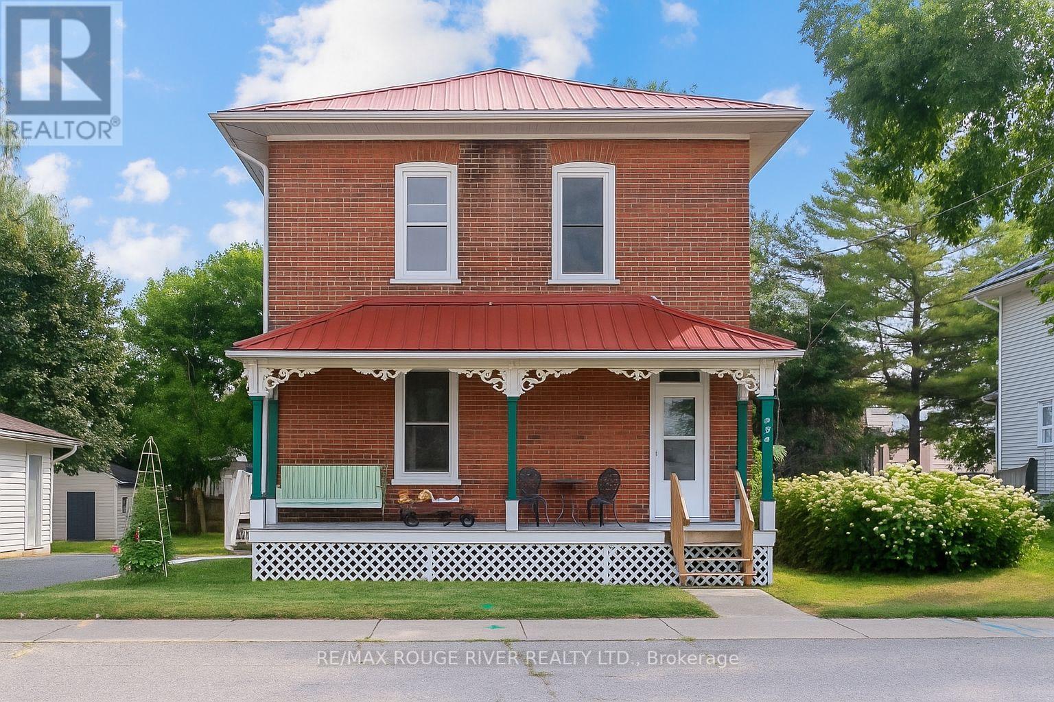 21 Centre Avenue, Trent Hills (Warkworth), Ontario  K0L 1L0 - Photo 2 - X12459339